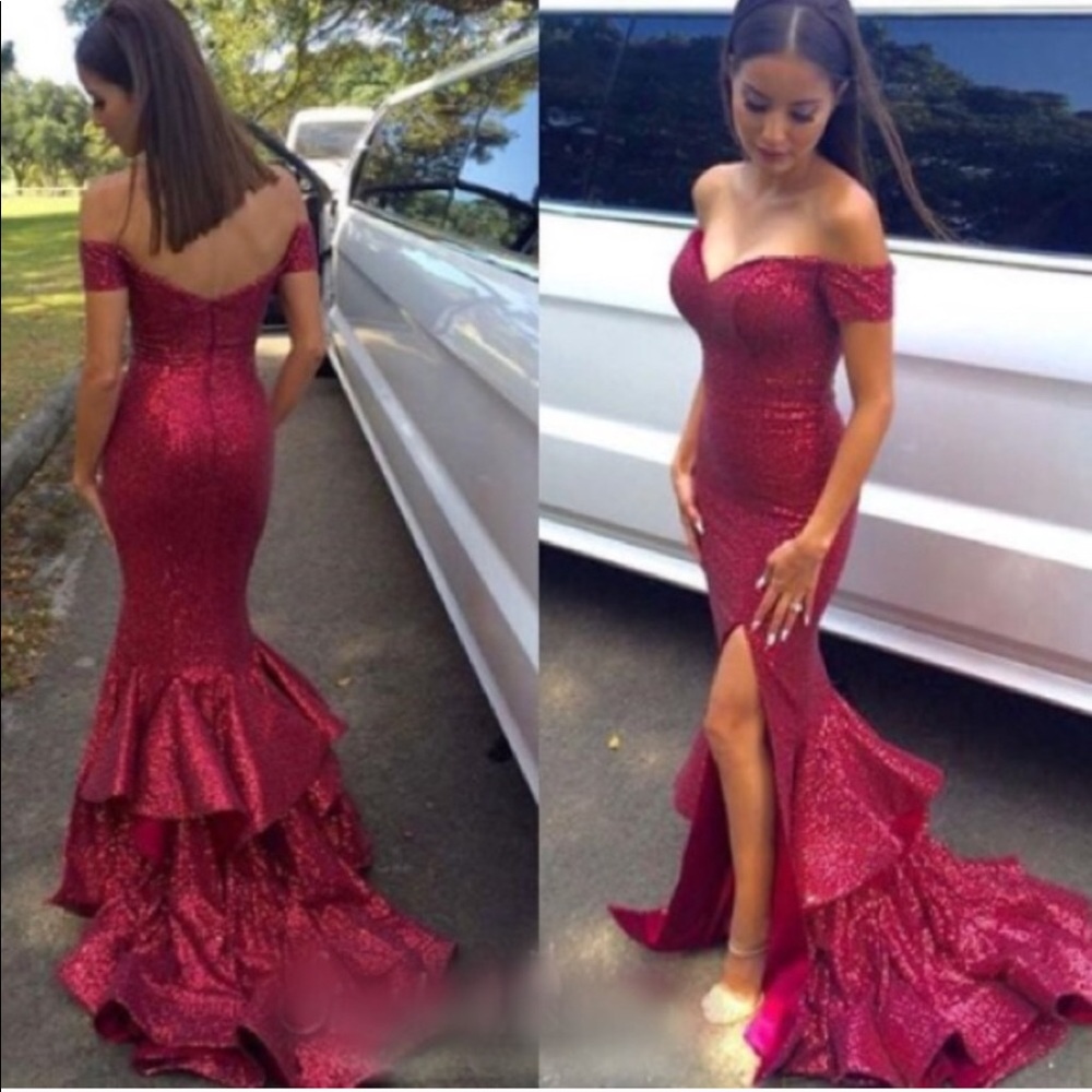 BEAUTIFUL PROM DRESS